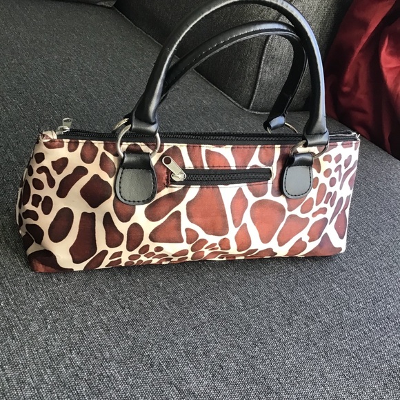 Primeware Other - Wine tote insulated animal print-LIKE IT! MAKE YOUR OFFER!